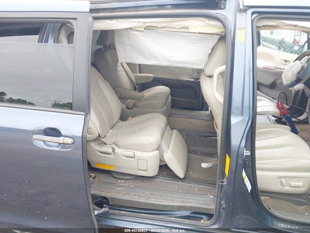 Auction sale of the 2013 Toyota Sienna Xle 7 Passenger, vin: 5TDDK3DC7DS065142, lot number: 45150937