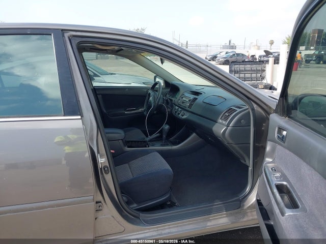 2003 Toyota Camry Se მანქანა იყიდება აუქციონზე, vin: 4T1BE32K33U756103, აუქციონის ნომერი: 45150961