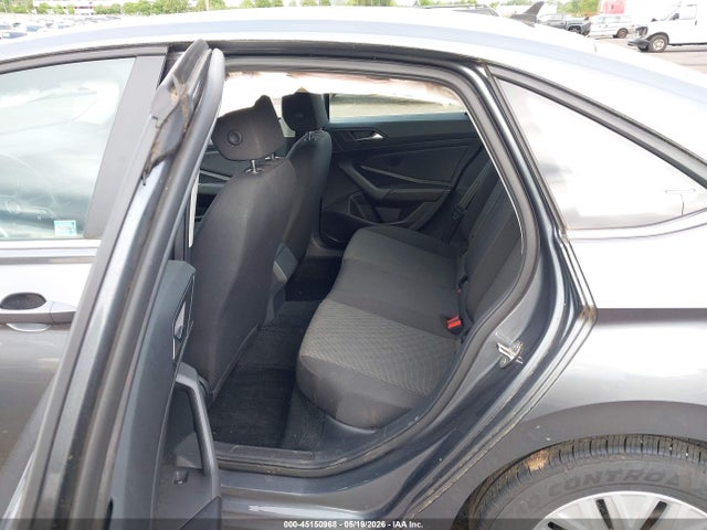 3VWN57BU7KM007170 Volkswagen Jetta 1.4t S