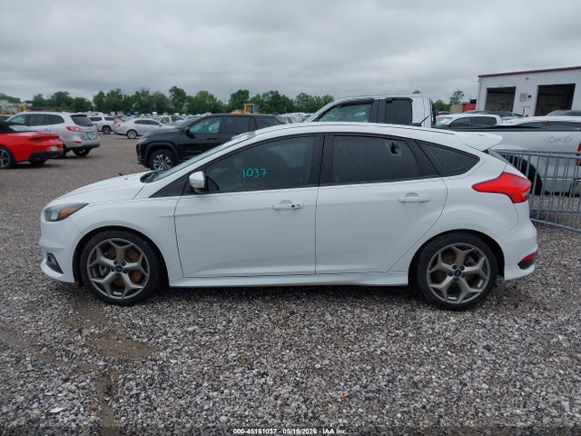 Ford FOCUS ST 2016 1FADP3L98GL243238 Image 15