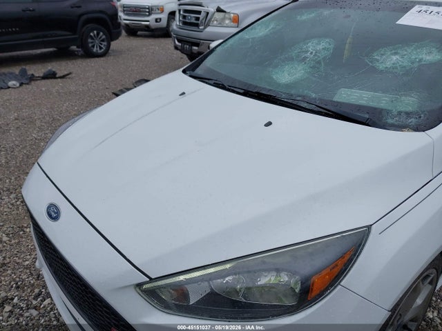 Ford FOCUS ST 2016 1FADP3L98GL243238 Image 18