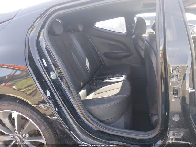 Hyundai Veloster 2.0 Premium 2019 KMHTG6AF4KU009886 Image 8