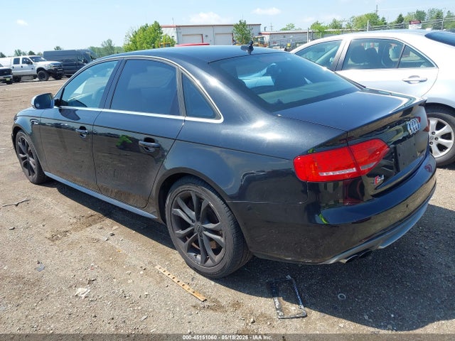 45151060 :رقم المزاد ، WAUBGAFL5BA115232 vin ، 2011 Audi S4 3.0 Premium Plus مزاد بيع