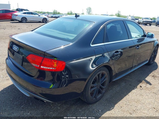 45151060 :رقم المزاد ، WAUBGAFL5BA115232 vin ، 2011 Audi S4 3.0 Premium Plus مزاد بيع