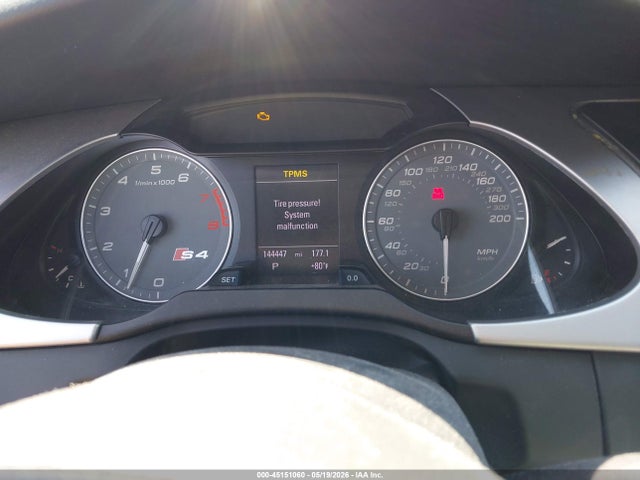 45151060 :رقم المزاد ، WAUBGAFL5BA115232 vin ، 2011 Audi S4 3.0 Premium Plus مزاد بيع