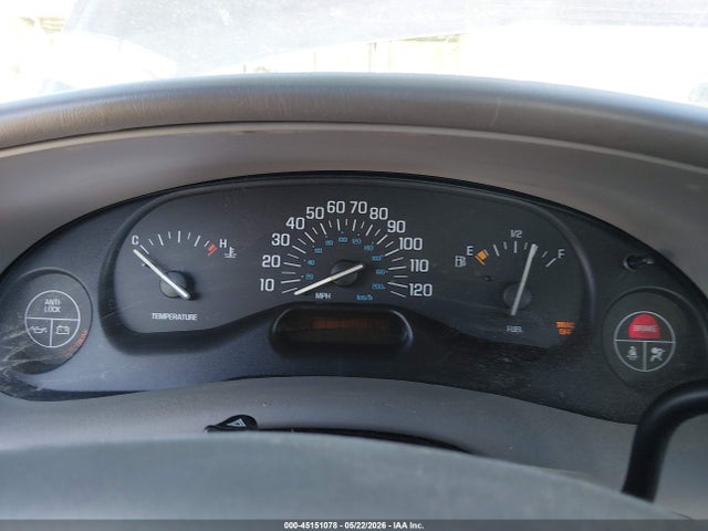 45151078 :رقم المزاد ، 2G4WS52M4X1482029 vin ، 1999 Buick Century Custom مزاد بيع