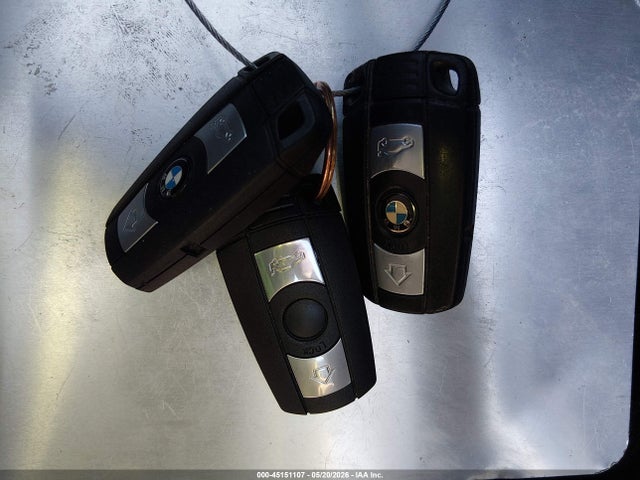45151107 :رقم المزاد ، WBAUP7C55BVM54745 vin ، 2011 Bmw 128i مزاد بيع