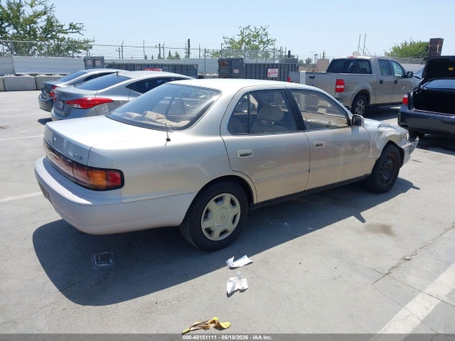 1994 Toyota Camry Le მანქანა იყიდება აუქციონზე, vin: 4T1GK12E5RU020947, აუქციონის ნომერი: 45151111
