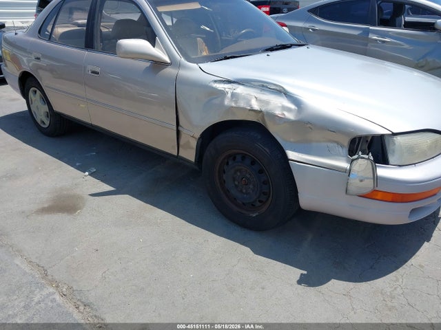 1994 Toyota Camry Le მანქანა იყიდება აუქციონზე, vin: 4T1GK12E5RU020947, აუქციონის ნომერი: 45151111