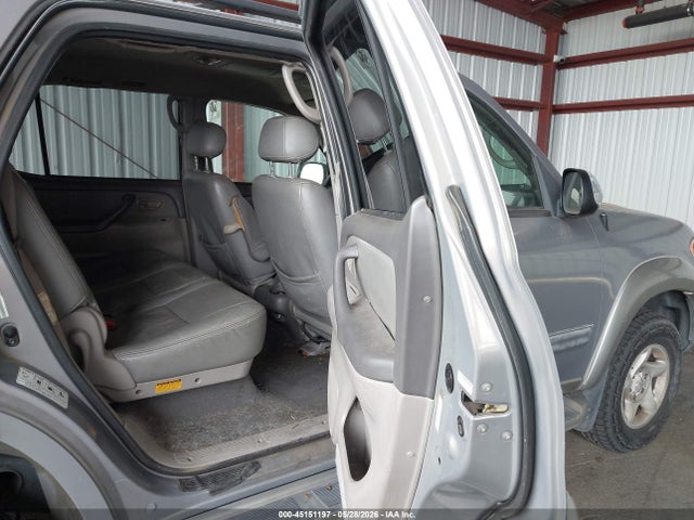 Продаж на аукціоні авто 2002 Toyota Sequoia Sr5 V8, vin: 5TDZT34A82S058814, номер лоту: 45151197