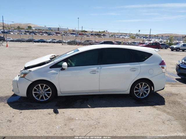 Toyota Prius V Five 2017 JTDZN3EU2HJ065802 Image 14