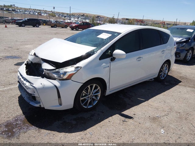 Toyota Prius V Five 2017 JTDZN3EU2HJ065802 Image 2