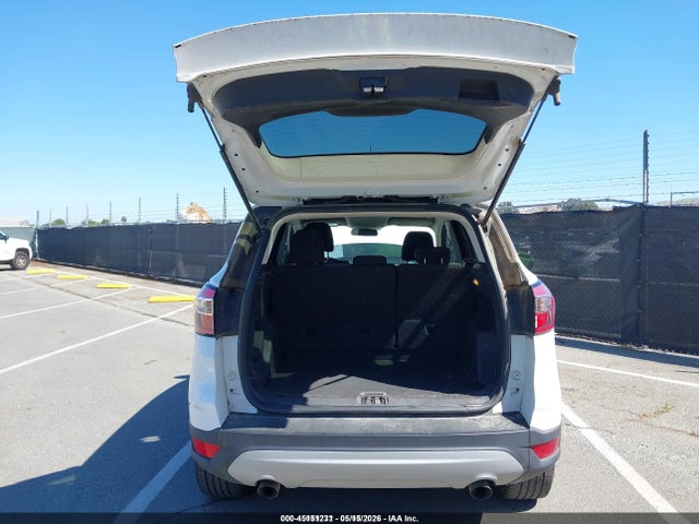 Продажа на аукционе авто 2017 Ford Escape Se, vin: 1FMCU9GD4HUA41309, номер лота: 45151231
