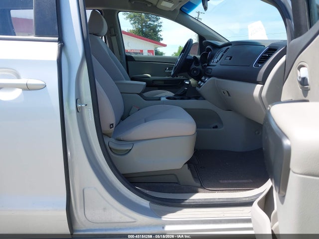 Продаж на аукціоні авто 2018 Kia Sedona L, vin: KNDMA5C14J6376442, номер лоту: 45151259