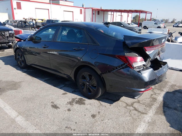 45151273 :رقم المزاد ، 5NPLM4AG3NH079694 vin ، 2022 Hyundai Elantra Sel مزاد بيع
