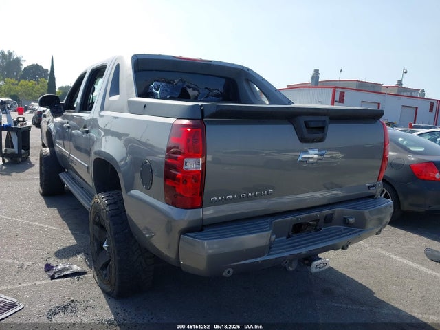 45151282 :رقم المزاد ، 3GNFK12347G114744 vin ، 2007 Chevrolet Avalanche 1500 Lt مزاد بيع