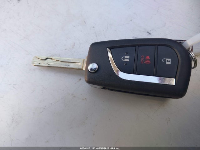 JTMLWRFV2MD111506 Toyota Rav4 Hybrid Le