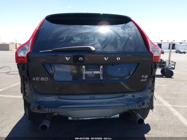 2011 Volvo Xc60 T6/t6 R-design მანქანა იყიდება აუქციონზე, vin: YV4902DZ4B2140570, აუქციონის ნომერი: 45151286