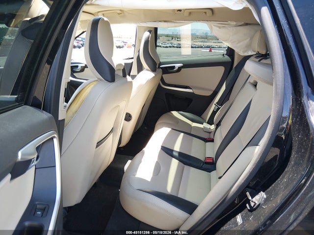 2011 Volvo Xc60 T6/t6 R-design მანქანა იყიდება აუქციონზე, vin: YV4902DZ4B2140570, აუქციონის ნომერი: 45151286