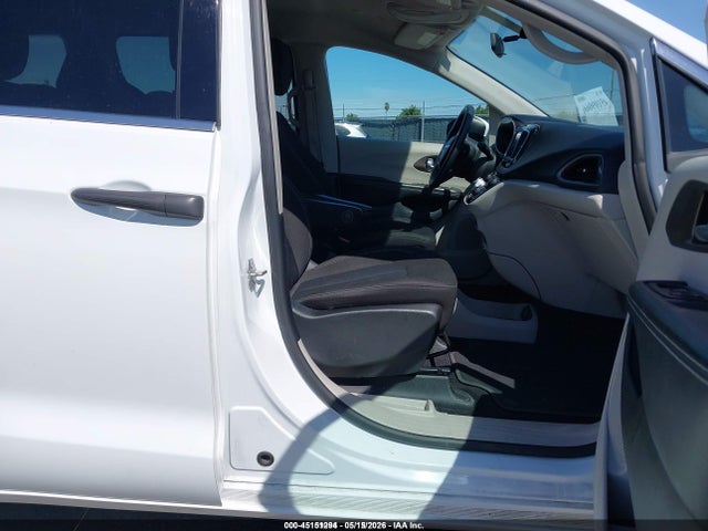 Aukcja sprzedaży 2021 Chrysler Voyager L, vin: 2C4RC1AG4MR568523, numer aukcji: 45151294