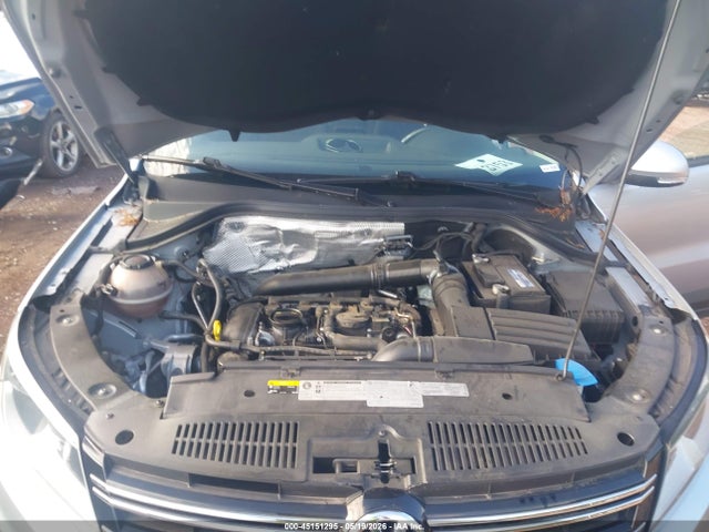 2017 Volkswagen Tiguan 2.0t/2.0t S მანქანა იყიდება აუქციონზე, vin: WVGAV7AXXHK048448, აუქციონის ნომერი: 45151295