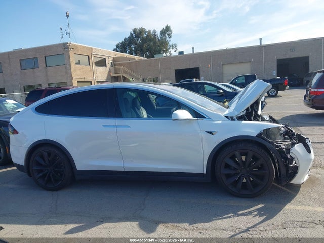 Tesla MODEL X 2019 5YJXCDE24KF185181 Image 14