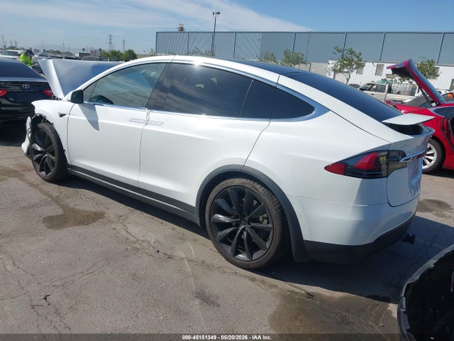 Tesla MODEL X 2019 5YJXCDE24KF185181 Image 3