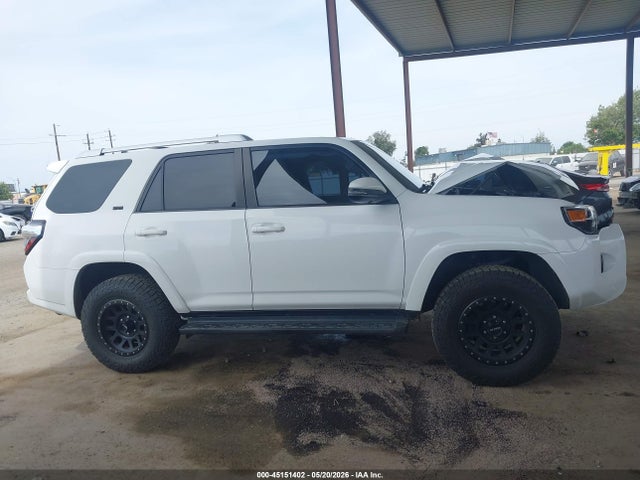 Toyota 4runner Sr5 Premium 2018 JTEZU5JR5J5172675 Image 13