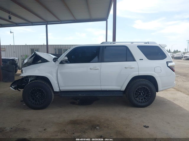 Toyota 4runner Sr5 Premium 2018 JTEZU5JR5J5172675 Image 14