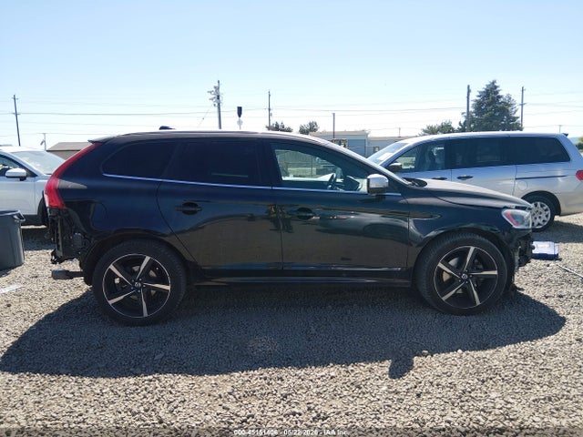 YV4902DZ7E2554267 Volvo Xc60 T6 R-design Platinum