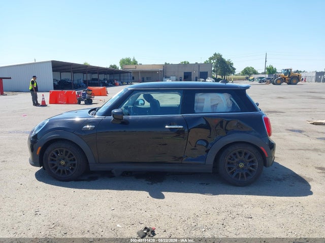 2022 Mini Se Hardtop Cooper მანქანა იყიდება აუქციონზე, vin: WMW13DJ00N2P65607, აუქციონის ნომერი: 45151420