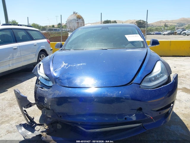 Tesla Model 3 Long Range/mid Range 2018 5YJ3E1EA6JF118031 Image 12