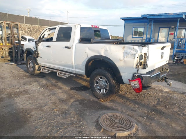 45151465 :رقم المزاد ، 3C6UR5CL9NG161631 vin ، 2022 Ram 2500 Tradesman  4x4 6'4 Box مزاد بيع