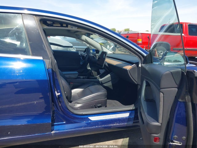 Продажа на аукционе авто 2018 Tesla Model 3 Long Range/mid Range, vin: 5YJ3E1EA5JF034220, номер лота: 45151497