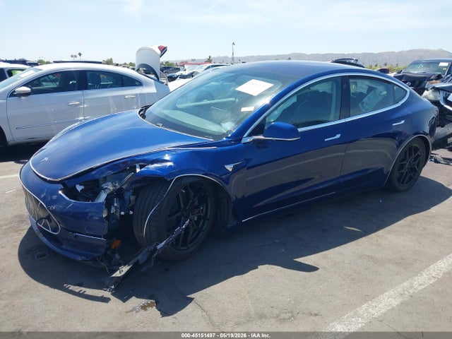 Продажа на аукционе авто 2018 Tesla Model 3 Long Range/mid Range, vin: 5YJ3E1EA5JF034220, номер лота: 45151497