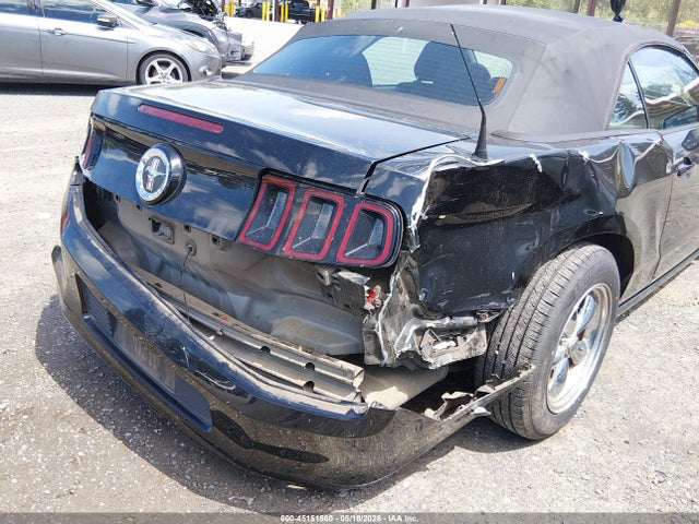 45151560 :رقم المزاد ، 1ZVBP8EM3E5306678 vin ، 2014 Ford Mustang V6 مزاد بيع