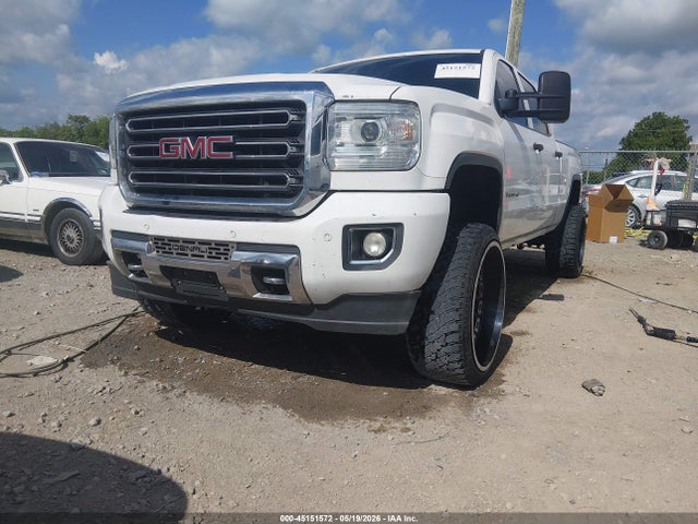 45151572 :رقم المزاد ، 1GT12XEG3FF612082 vin ، 2015 Gmc Sierra 2500hd مزاد بيع