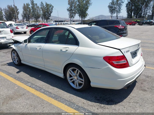 45151603 :رقم المزاد ، WDDGF4HBXCA681962 vin ، 2012 Mercedes-benz C 250 Luxury/sport مزاد بيع