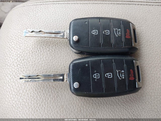 Продажа на аукционе авто 2015 Kia Sorento Lx, vin: 5XYKTDA64FG637776, номер лота: 45151683
