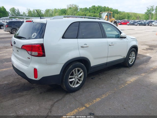 Продажа на аукционе авто 2015 Kia Sorento Lx, vin: 5XYKTDA64FG637776, номер лота: 45151683