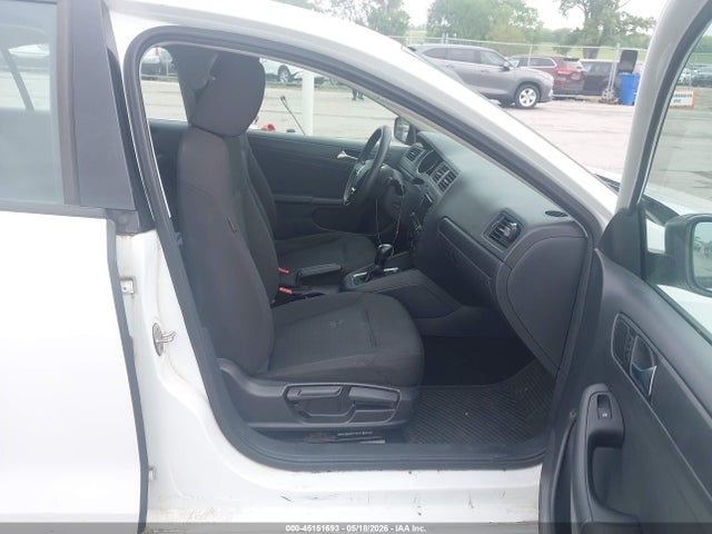 Продаж на аукціоні авто 2015 Volkswagen Jetta 2.0l S, vin: 3VW2K7AJ3FM311198, номер лоту: 45151693