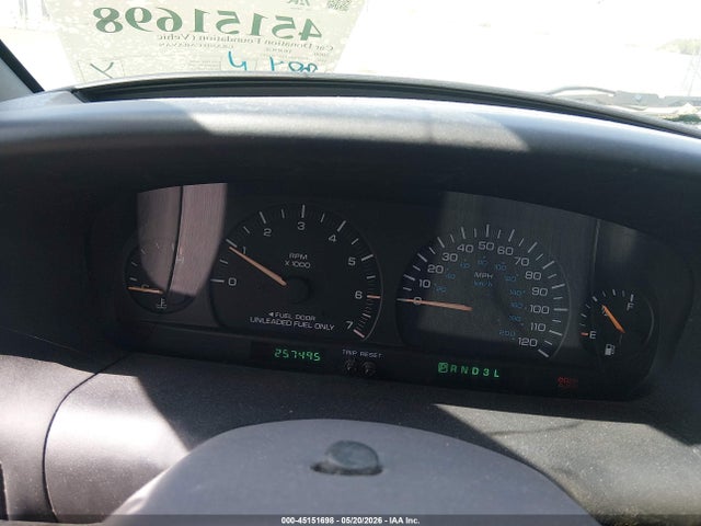 45151698 :رقم المزاد ، 1B4GP44R0YB743295 vin ، 2000 Dodge Grand Caravan Se مزاد بيع