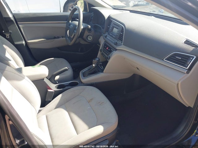 45151742 :رقم المزاد ، KMHD74LF5HU403377 vin ، 2017 Hyundai Elantra Se مزاد بيع