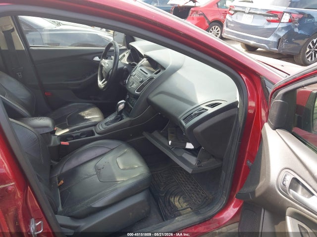 45151809 :رقم المزاد ، 1FADP3F20FL362351 vin ، 2015 Ford Focus Se مزاد بيع