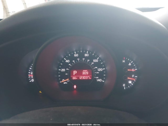 2015 Kia Soul + მანქანა იყიდება აუქციონზე, vin: KNDJP3A53F7817684, აუქციონის ნომერი: 45151879