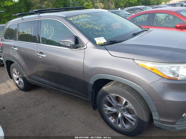 2015 Toyota Highlander Xle V6 მანქანა იყიდება აუქციონზე, vin: 5TDJKRFH9FS166118, აუქციონის ნომერი: 45151896
