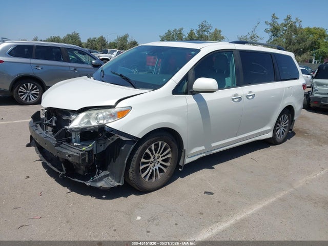 2019 Toyota Sienna Xle 8 Passenger მანქანა იყიდება აუქციონზე, vin: 5TDYZ3DC2KS987182, აუქციონის ნომერი: 45151920