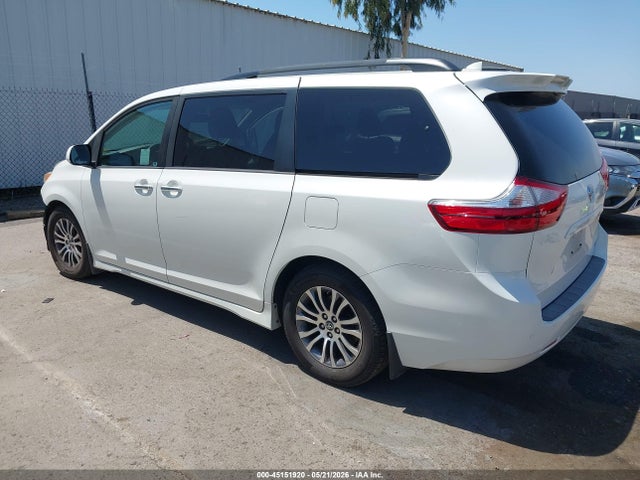 2019 Toyota Sienna Xle 8 Passenger მანქანა იყიდება აუქციონზე, vin: 5TDYZ3DC2KS987182, აუქციონის ნომერი: 45151920