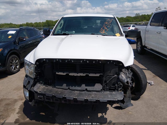 Продаж на аукціоні авто 2018 Ram 1500 Express  4x4 6'4 Box, vin: 1C6RR7FG6JS260491, номер лоту: 45151925