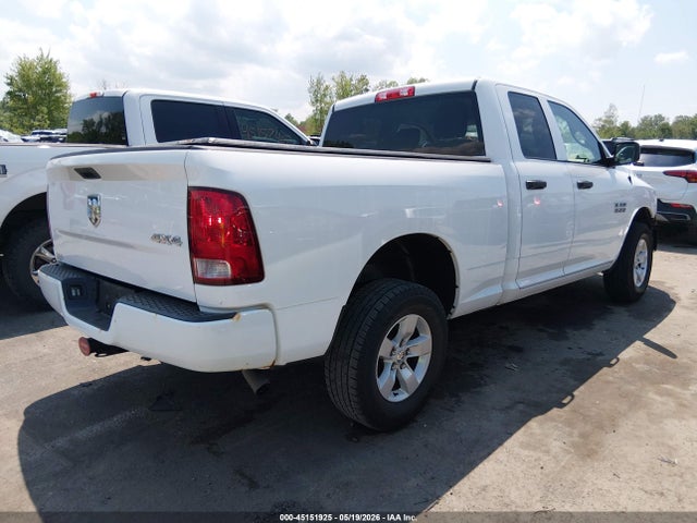 Продаж на аукціоні авто 2018 Ram 1500 Express  4x4 6'4 Box, vin: 1C6RR7FG6JS260491, номер лоту: 45151925